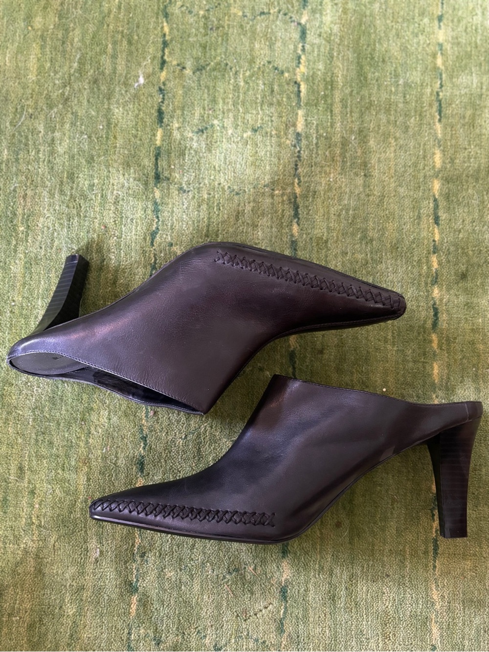 Apt 9 Black leather wester mule 3.5” heel bootie size 10 new in box